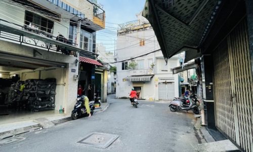 BÁN NHÀ TÂN BÌNH HXH 25M2 NGANG 4M 2 TẦNG ĐẸP LUNG LINH ÂU CƠ CHỈ 2.25 TỶ.