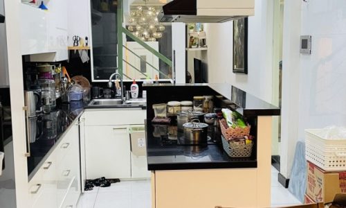 BÁN NHÀ PHÚ NHUẬN HXH 6M 60M2 4 TẦNG BTCT KHU VIP HỒ BIỂU CHÁNH 10.9 TỶ.