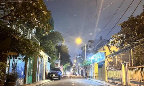 BÁN NHÀ PHÚ NHUẬN MẶT TIỀN 50M2  NGANG 4.2M 3 TẦNG LÔ GÓC KINH DOANH ĐỈNH LAM SƠN 7.9 TỶ.