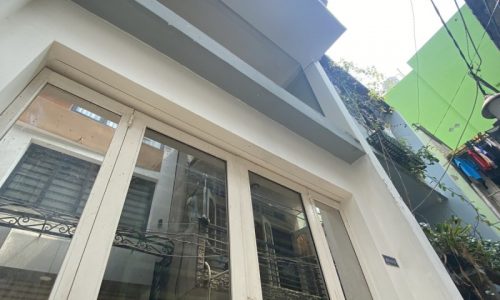 BÁN NHÀ QUẬN 3 40M2 4 TẦNG BTCT 3 PHÒNG NGỦ VUÔNG VỨC LÊ VĂN SỸ 4.5 TỶ