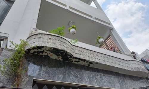 BÁN NHÀ BÌNH THẠNH HXH 40M2 NGANG 4M  4 PHÒNG NGỦ GIÁP QUẬN 1 ĐINH TIÊN HOÀNG 6.4 TỶ.