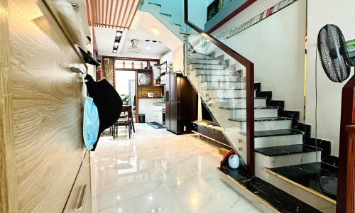 BÁN NHÀ PHÚ NHUẬN SÁT HXH 45M2 2 TẦNG ĐẸP LUNG LINH KHU VIP PXL NGUYỄN CÔNG HOAN 4.6 TỶ.