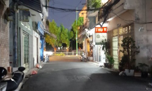 BÁN NHÀ PHÚ NHUẬN HXH 60M2 NGANG 4,3M  SỔ VUÔNG XÂY DC 5 TẦNG SÁT MẶT TIỀN  TRƯỜNG SA 7.3 TỶ