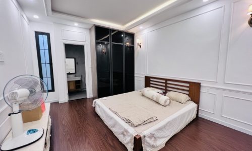 BÁN NHÀ MẶT TIỀN 70M2 4 TẦNG THANG MÁY NGANG 4M KHU VIP PHAN XÍCH LONG HOA SỮA 21.5 TỶ.
