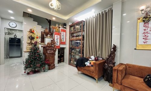 BÁN NHÀ BÌNH THẠNH HXH 70M2 3 TẦNG NGANG 4M SỔ VUÔNG SÁT MT NGÔ ĐỨC KẾ 7.2 TỶ.