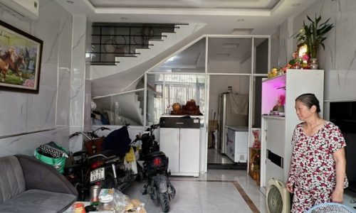 BÁN NHÀ PHÚ NHUẬN HXH 60M2 4 TẦNG NGANG 4.2M 5PN HẺM THÔNG PHAN XÍCH LONG 8.5 TỶ.