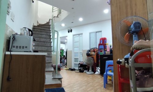 BÁN NHÀ QUẬN 3M HẺM 3M 70M2 2 TẦNG NỞ HẬU 8M 5 PN SÁT MẶT TIỀN TRẦN VĂN ĐANG 5.7 TỶ.