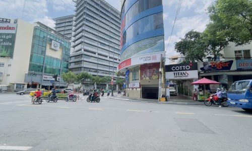 BÁN NHÀ PHÚ NHUẬN HXH 55M2 5 TẦNG NGANG 4M NỞ HẬU SÁT MT HOÀNG DIỆU 6.8 TỶ.