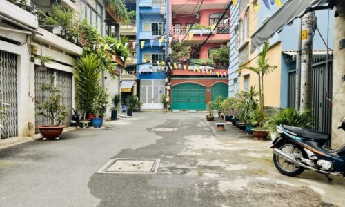 BÁN NHÀ PHÚ NHUẬN HẺM 9M 39M2 4 TẦNG 5 PN SÁT MT KD ĐỈNH HUỲNH VĂN BÁNH 8.5 TỶ.