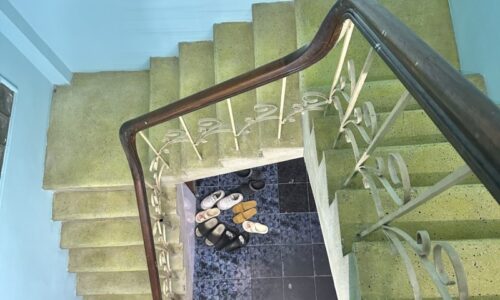 BÁN NHÀ MẶT TIỀN 65M2 4 TẦNG BTCT 6 PN KD ĐỈNH NGUYỄN GIẢN THANH Q10 GẤP BÁN 12.9 TỶ.