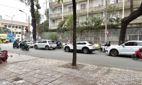 BÁN NHÀ MẶT TIỀN 52M2 5 TẦNG NGANG GẦN 4M KD ĐỈNH SIÊU HIẾM TRẦN QUỐC THẢO 18.4 TỶ.