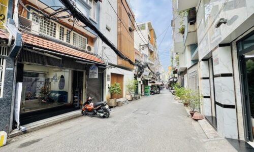 BÁN NHÀ PHÚ NHUẬN HẺM 10M 65 M2 4 TẦNG NGANG GẦN 5M KD ĐỈNH SÁT MT HUỲNH VĂN BÁNH 12 TỶ.