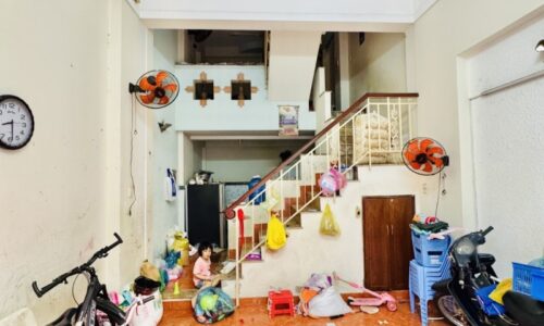 BÁN NHÀ PHÚ NHUẬN 45M2 5 TẦNG NGANG 4M HẺM 6M OTO VÀO NHÀ 4 PN SÁT MT LÊ TỰ TÀI 7.6 TỶ.