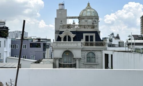 BÁN NHÀ QUẬN 1 55M2 5 TẦNG NHÀ ĐẸP OTO VÀO NHÀ SÁT MT SIÊU HIẾM TRẦN KHẮC CHÂN 13.5 TỶ.