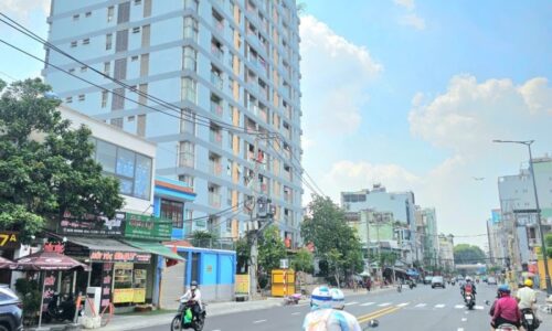 BÁN NHÀ TÂN BÌNH HXH 10M 62M2 3 TẦNG NGANG 4,4M KD ĐỈNH  HOÀNG HOA THÁM GẤP BÁN  9.5  TỶ.