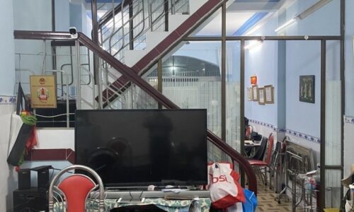 BÁN NHÀ PHÚ NHUẬN HXH 70M2 3 TẦNG NGANG 4M  NỞ HẬU 4 PN  PHAN XÍCH LONG 9.6 TỶ