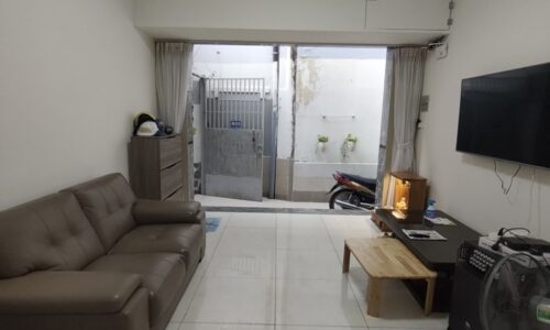 BÁN NHÀ PHÚ NHUẬN HXH 50M2 2 TẦNG NGANG 4M 3 PN SÁT MT HUỲNH VĂN BÁNH GẤP BÁN 6.4 TỶ.