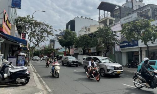 BÁN NHÀ MẶT TIỀN 40M2 4 TẦNG NGANG 4,4M 4 TẦNG DÒNG TIỀN 42T TRƯƠNG HÁN SIÊU Q1 9.9 TỶ