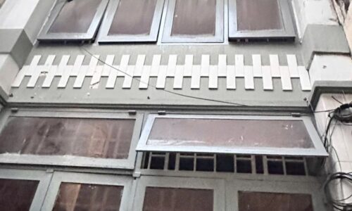 BÁN NHÀ PHÚ NHUẬN HBG 30M2 5 TẦNG 5 PN SÁT MT TRẦN HUY LIỆU 4.7 TỶ