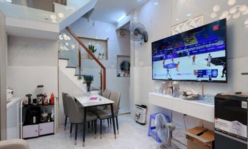 BÁN NHÀ QUẬN 3 SÁT MT 25M2 4 TẦNG  NGANG 4M 2 PN ĐẸP LL TRẦN VĂN ĐANG 3.95 TỶ.