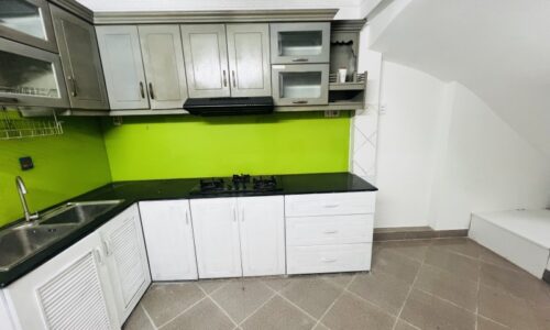 BÁN NHÀ QUẬN 3 HXH 50M2 3 TẦNG 4 PN SÁT MT TRUNG TÂM LÝ CHÍNH THẮNG 6.9 TỶ.