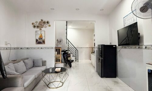 BÁN NHÀ PHÚ NHUẬN HBG 40M2 2 TẦNG NỞ HẬU 5.7M SÁT MT PHAN TÂY HỒ 4.75 TỶ.